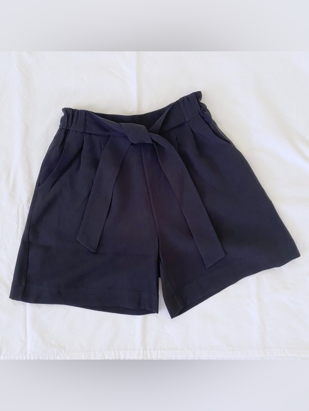 NWOT Lululemon Noir Short 5.5" Black 6 Waist Tie High Rise Retro Wide Leg W7AYBS